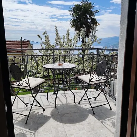Ema 2 Apartman